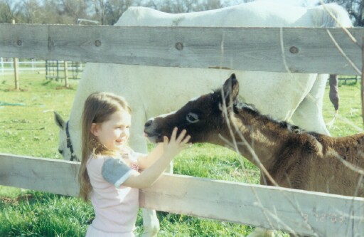 Brittany kissing Kiaara, Dream eating