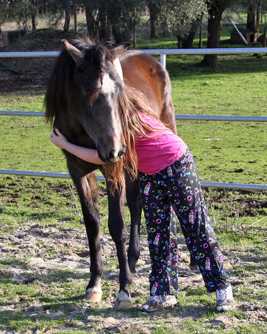 Simbaa even leans down and hugs back!